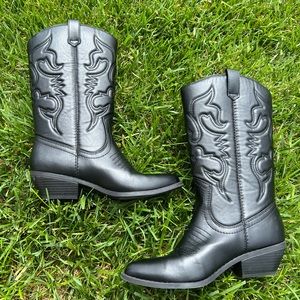 Black Cowgirl Boots